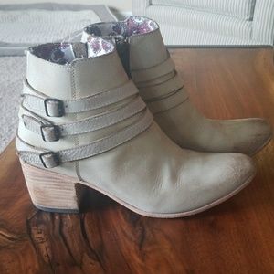 Freebird by Steve Madden